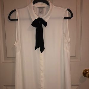 H&M White bowtie tank, medium/US 14, like new